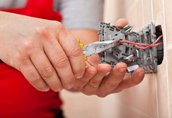 Montage électrique, Châteauneuf-les-Martigues